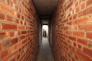 Passageway between 19 and 17- click for photo gallery